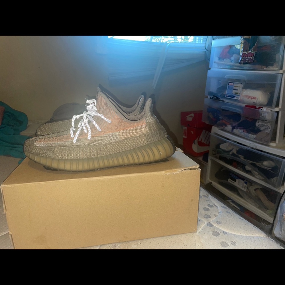 Adidas YEEZY 350 sand taupe